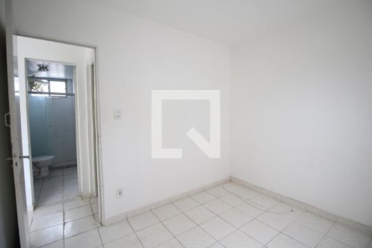 Quarto 1 de apartamento para alugar com 2 quartos, 60m² em Imbuí, Salvador
