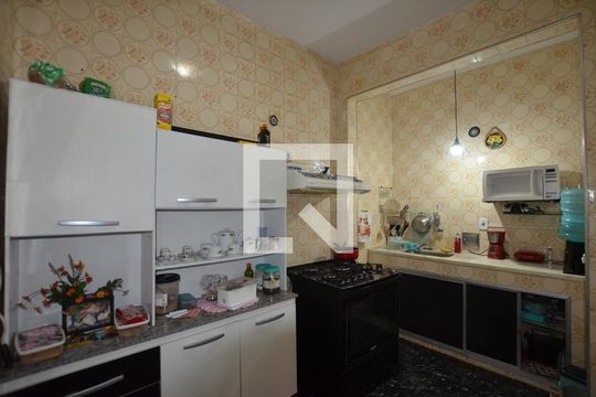Cozinha de apartamento à venda com 2 quartos, 100m² em Irajá, Rio de Janeiro