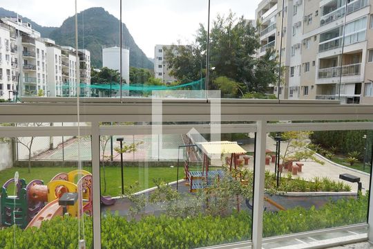 Varanda de apartamento para alugar com 2 quartos, 64m² em Camorim, Rio de Janeiro