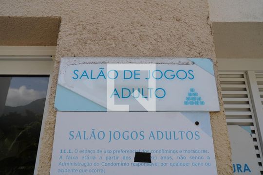 Área comum de apartamento para alugar com 2 quartos, 64m² em Camorim, Rio de Janeiro