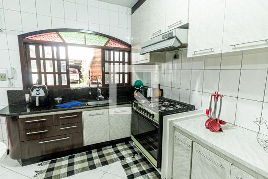 Cozinha de casa à venda com 3 quartos, 279m² em Vila Curuca, Santo André