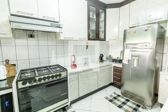 Cozinha de casa à venda com 3 quartos, 279m² em Vila Curuca, Santo André