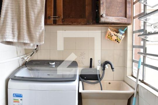 Área de Serviço de apartamento para alugar com 3 quartos, 60m² em Santa Cândida, Curitiba