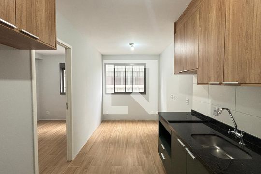 Sala de kitnet/studio para alugar com 1 quarto, 24m² em Pinheiros, São Paulo