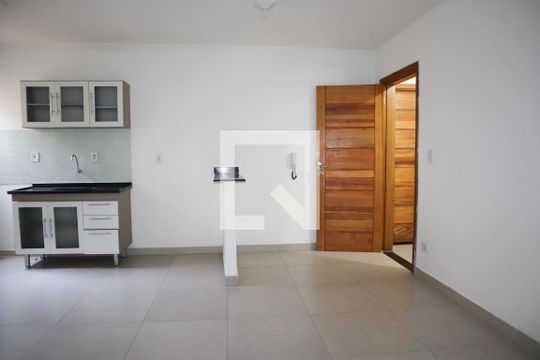 Sala de apartamento para alugar com 1 quarto, 48m² em Vila Medeiros, São Paulo