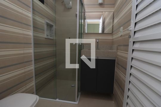 Banheiro de kitnet/studio à venda com 0 quarto, 28m² em Vila Carrão, São Paulo
