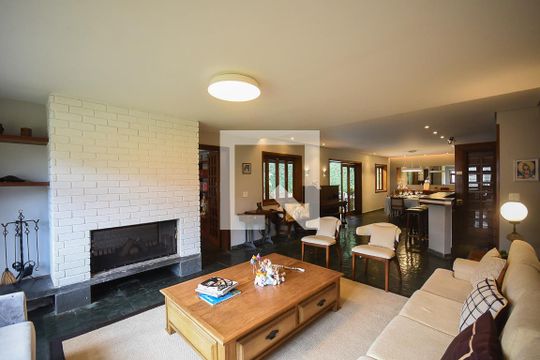 Casa à venda com 5 quartos, 620m² em Jardim Guedala, São Paulo