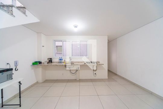 Cozinha  de apartamento para alugar com 2 quartos, 110m² em Vila Pires, Santo André