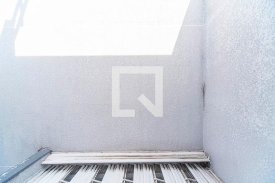 Detalhe de apartamento para alugar com 2 quartos, 110m² em Vila Pires, Santo André