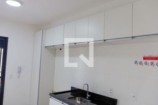 Cozinha de apartamento para alugar com 1 quarto, 34m² em Centro, Osasco