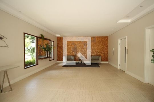Hall social de apartamento à venda com 2 quartos, 81m² em Vila Progredior, São Paulo