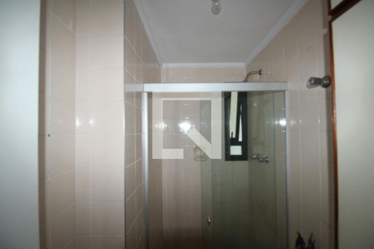 Banheiro Social de apartamento à venda com 2 quartos, 81m² em Vila Progredior, São Paulo