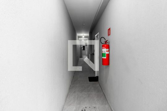 Corredor de apartamento para alugar com 1 quarto, 26m² em Jardim Nordeste, São Paulo
