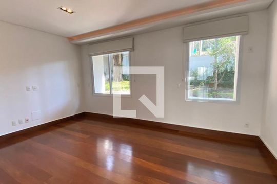 Casa de Condomínio à venda com 4 quartos, 931m² em Jardim Petropolis, São Paulo