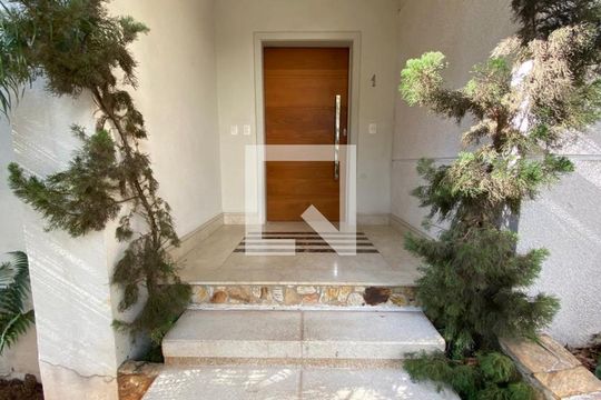 Casa de Condomínio à venda com 4 quartos, 931m² em Jardim Petropolis, São Paulo