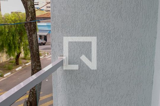 Sacada de casa para alugar com 1 quarto, 40m² em Bela Vista, Osasco