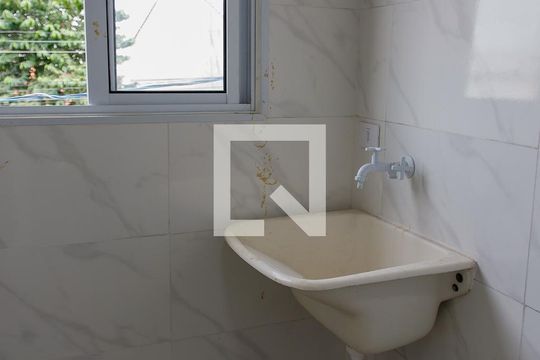 Lavanderia de casa para alugar com 1 quarto, 40m² em Bela Vista, Osasco