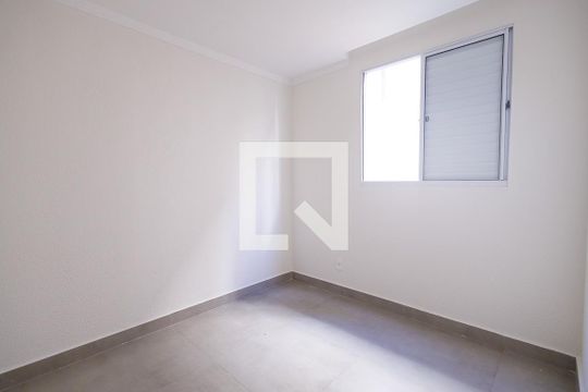 Quarto 1 de apartamento para alugar com 2 quartos, 42m² em Parque Senhor do Bonfim, Taubaté