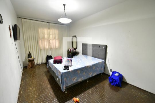 Quarto 1 de casa à venda com 4 quartos, 260m² em Centro, Campinas