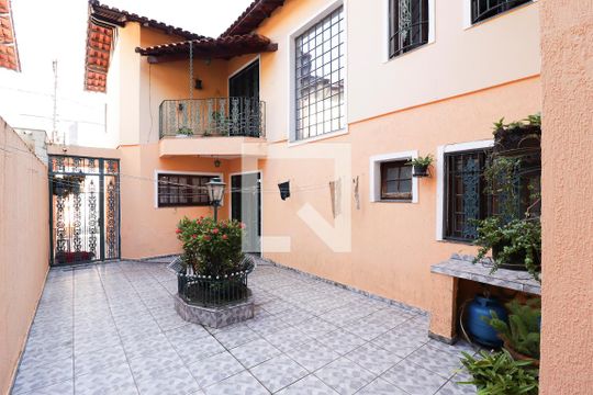 Quintal de casa à venda com 3 quartos, 183m² em Vila Aurora (zona Norte), São Paulo