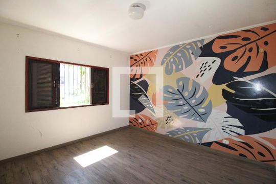 Quarto 1  de casa à venda com 5 quartos, 150m² em Vila Paranagua, São Paulo