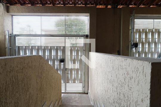 Entrada de casa à venda com 3 quartos, 156m² em Vila Pires, Santo André