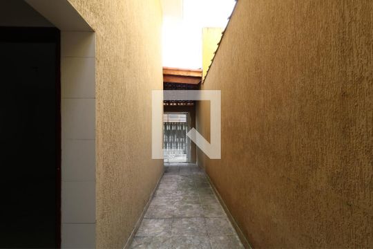 Corredor de casa à venda com 3 quartos, 156m² em Vila Pires, Santo André
