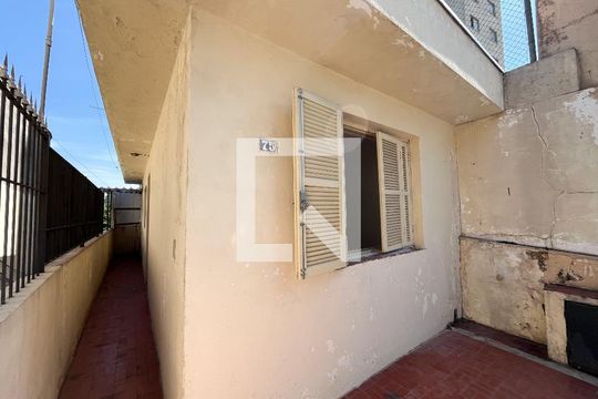 Área externa de casa para alugar com 1 quarto, 40m² em Vila Guarani (zona Sul), São Paulo