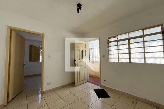 Casa para alugar com 1 quarto, 40m² em Vila Guarani (zona Sul), São Paulo