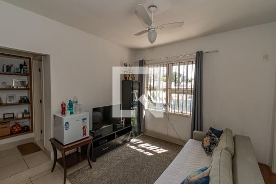 Casa à venda com 3 quartos, 182m² em Vila Itapura, Campinas