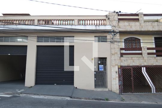 Fachada de casa à venda com 3 quartos, 200m² em Vila Bancária Munhoz, São Paulo