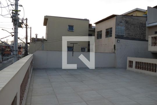 Varanda de casa à venda com 3 quartos, 200m² em Vila Bancária Munhoz, São Paulo