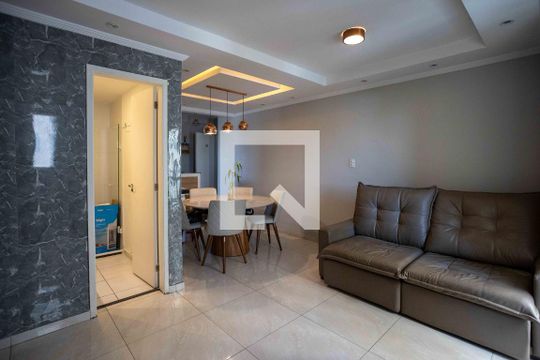 Sala de apartamento à venda com 2 quartos, 63m² em Centro, Diadema