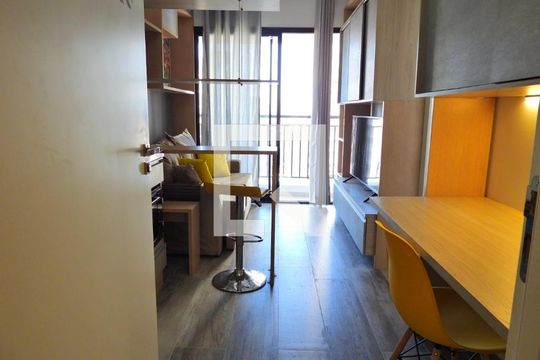 Apartamento para alugar com 1 quarto, 30m² em Sumaré, São Paulo