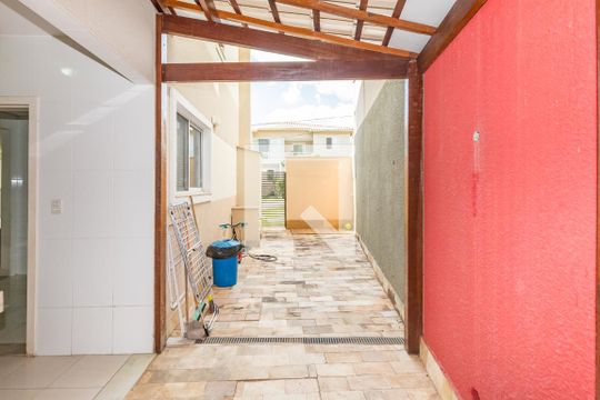 Área externa privativa de casa de condomínio à venda com 3 quartos, 126m² em Vila Madeira, Nova Lima