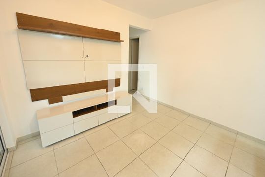 Sala de apartamento à venda com 2 quartos, 60m² em São Francisco, Goiânia