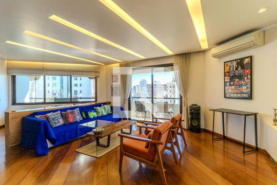 Sala de apartamento para alugar com 4 quartos, 250m² em Higienópolis, São Paulo