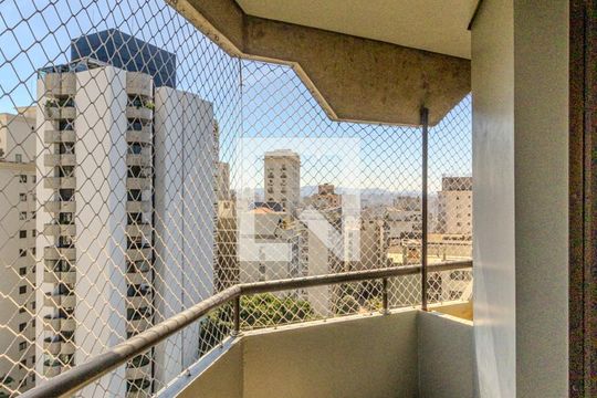 Varanda da Suíte 1 de apartamento para alugar com 4 quartos, 250m² em Higienópolis, São Paulo