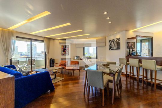 Apartamento para alugar com 4 quartos, 250m² em Higienópolis, São Paulo