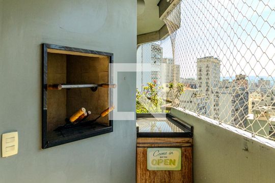 Churrasqueira de apartamento para alugar com 4 quartos, 250m² em Higienópolis, São Paulo