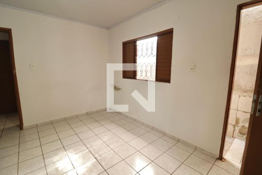 Quarto 4 de casa à venda com 4 quartos, 170m² em Vila Redenção, Goiânia