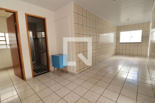 Casa à venda com 4 quartos, 170m² em Vila Redenção, Goiânia