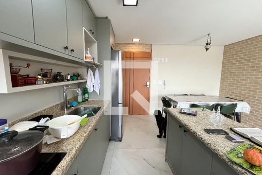 Cozinha de apartamento para alugar com 2 quartos, 60m² em Mirandópolis, São Paulo