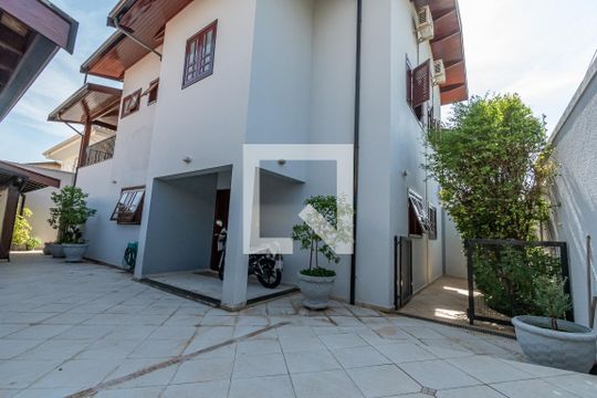 Quintal de casa à venda com 4 quartos, 317m² em Parque Alto Taquaral, Campinas