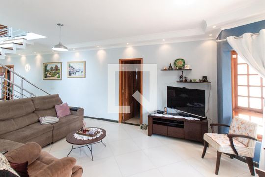 Sala de Estar de casa para alugar com 3 quartos, 450m² em Tremembé, São Paulo
