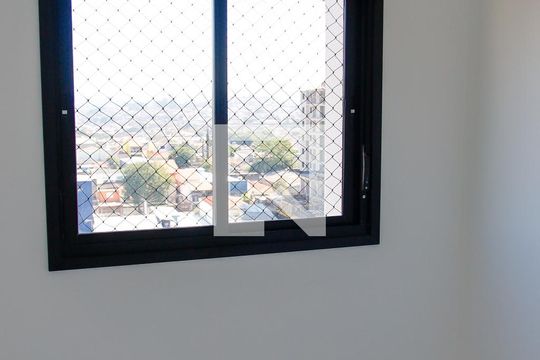 Quarto 2 de apartamento para alugar com 2 quartos, 39m² em Ayrosa, Osasco