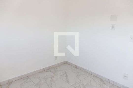 Quarto 1 de apartamento para alugar com 2 quartos, 39m² em Ayrosa, Osasco
