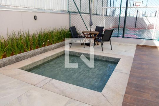 Área comum - Piscina de apartamento para alugar com 2 quartos, 39m² em Ayrosa, Osasco