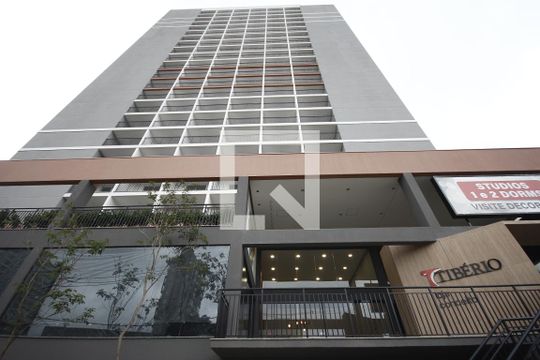 Fachada de kitnet/studio para alugar com 1 quarto, 35m² em Vila Mariana, São Paulo