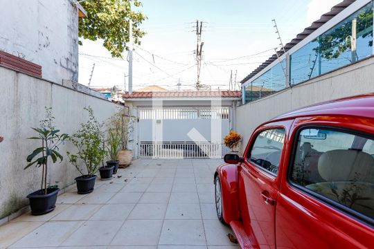 Garagem de casa para alugar com 3 quartos, 144m² em Vila Mazzei, São Paulo
